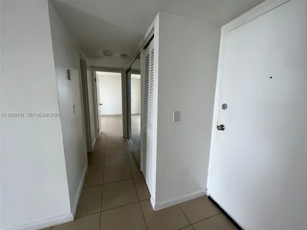 $2,300 | 13499 Biscayne Boulevard, Unit 1402, North Miami, FL 33181