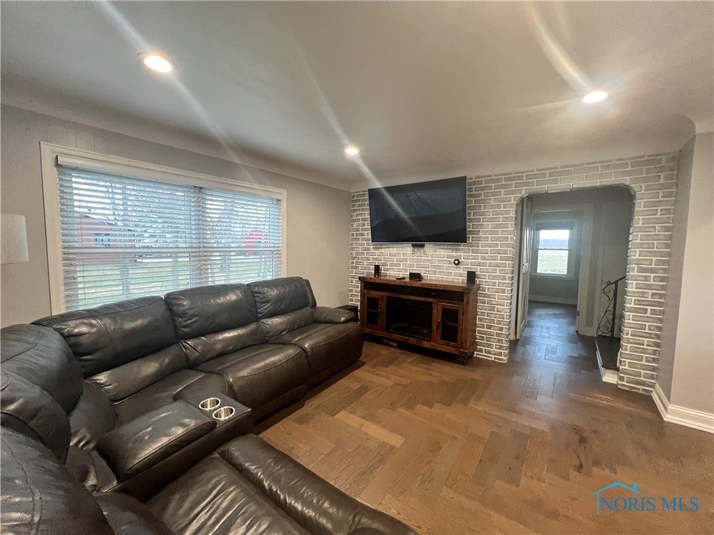 8810 Mandell Road Perrysburg, OH 43551 - Photo 9 of 31 Gallery Image 9
