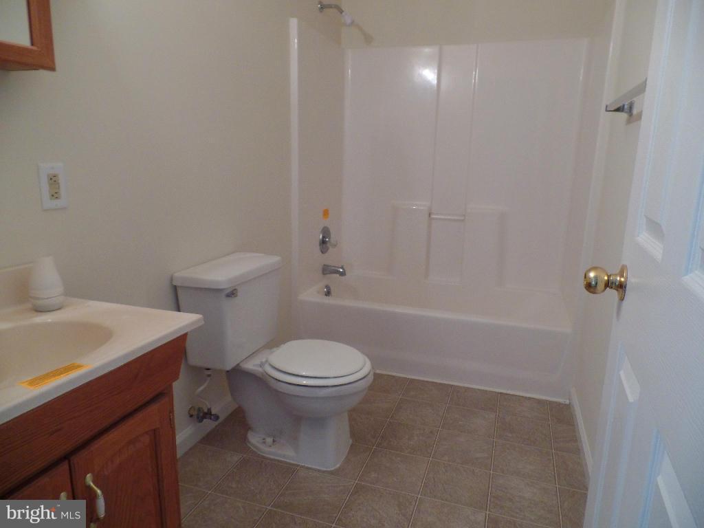 305 Fall Lane Easton, MD 21601 - Photo 8 of 10 Bath