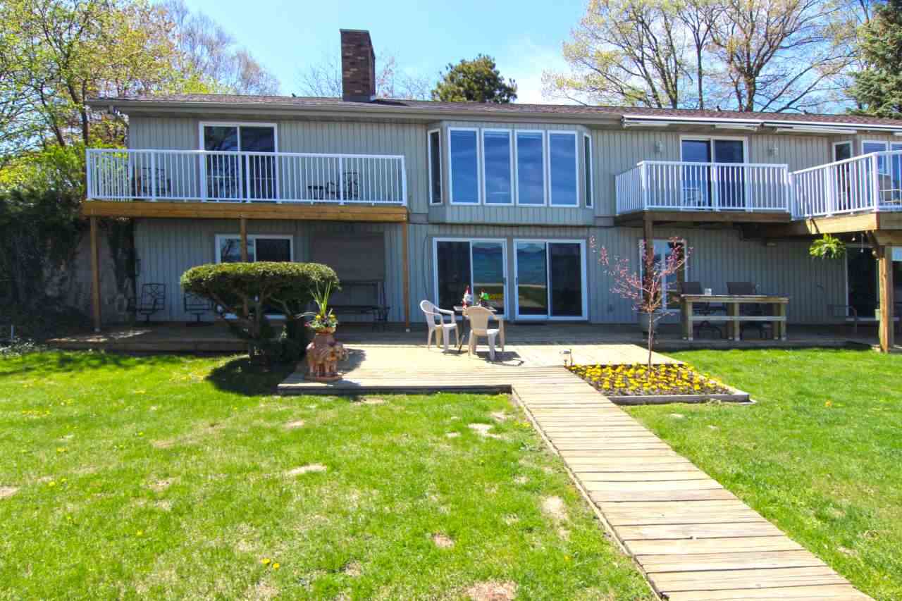 13544 Bluff Road Traverse City, MI 49686 - Photo 38 of 59 1841301-37.JPG