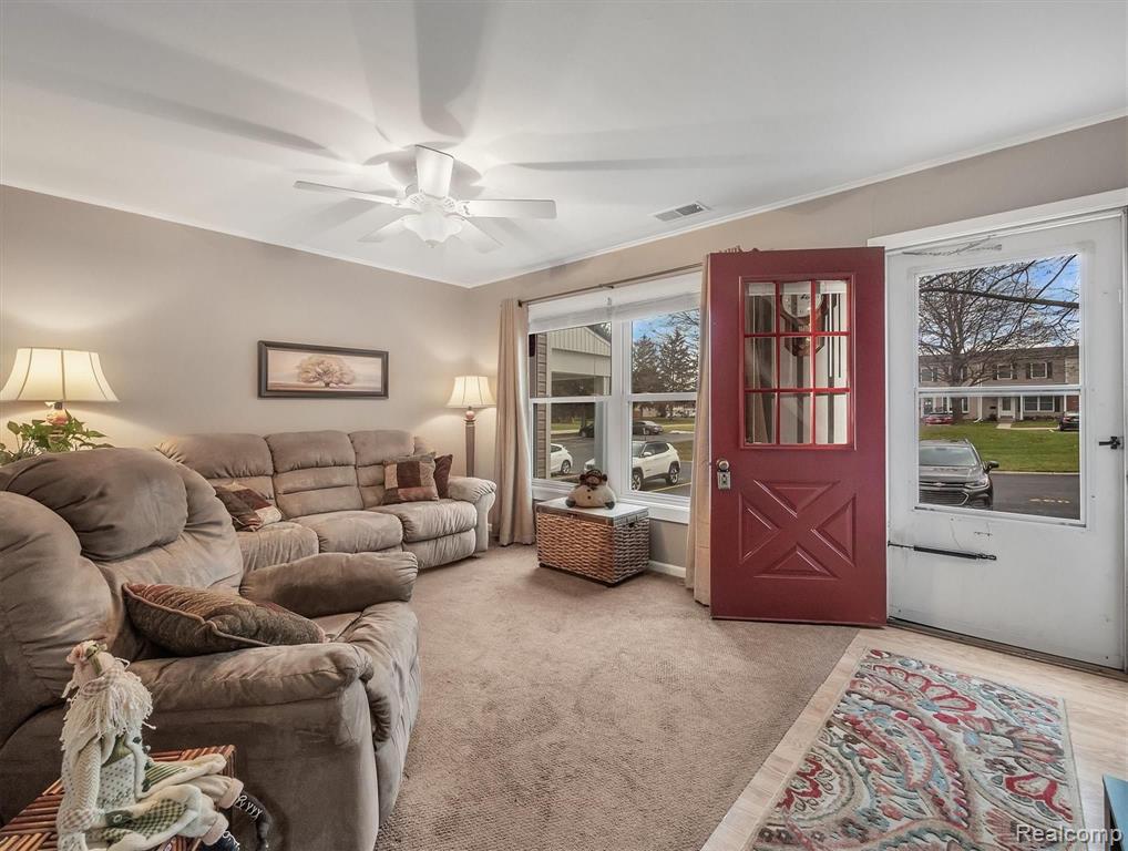 941 Medford Court Rochester Hills, MI 48307 - Photo 6 of 32