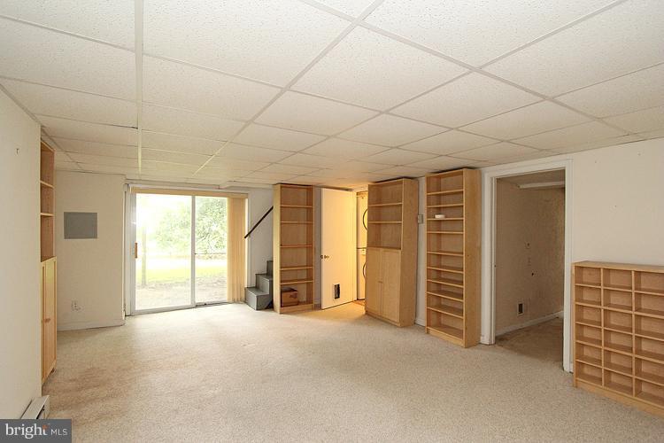 608 Ritchie Avenue Silver Spring, MD 20910 - Photo 19 of 23 Interior (General)