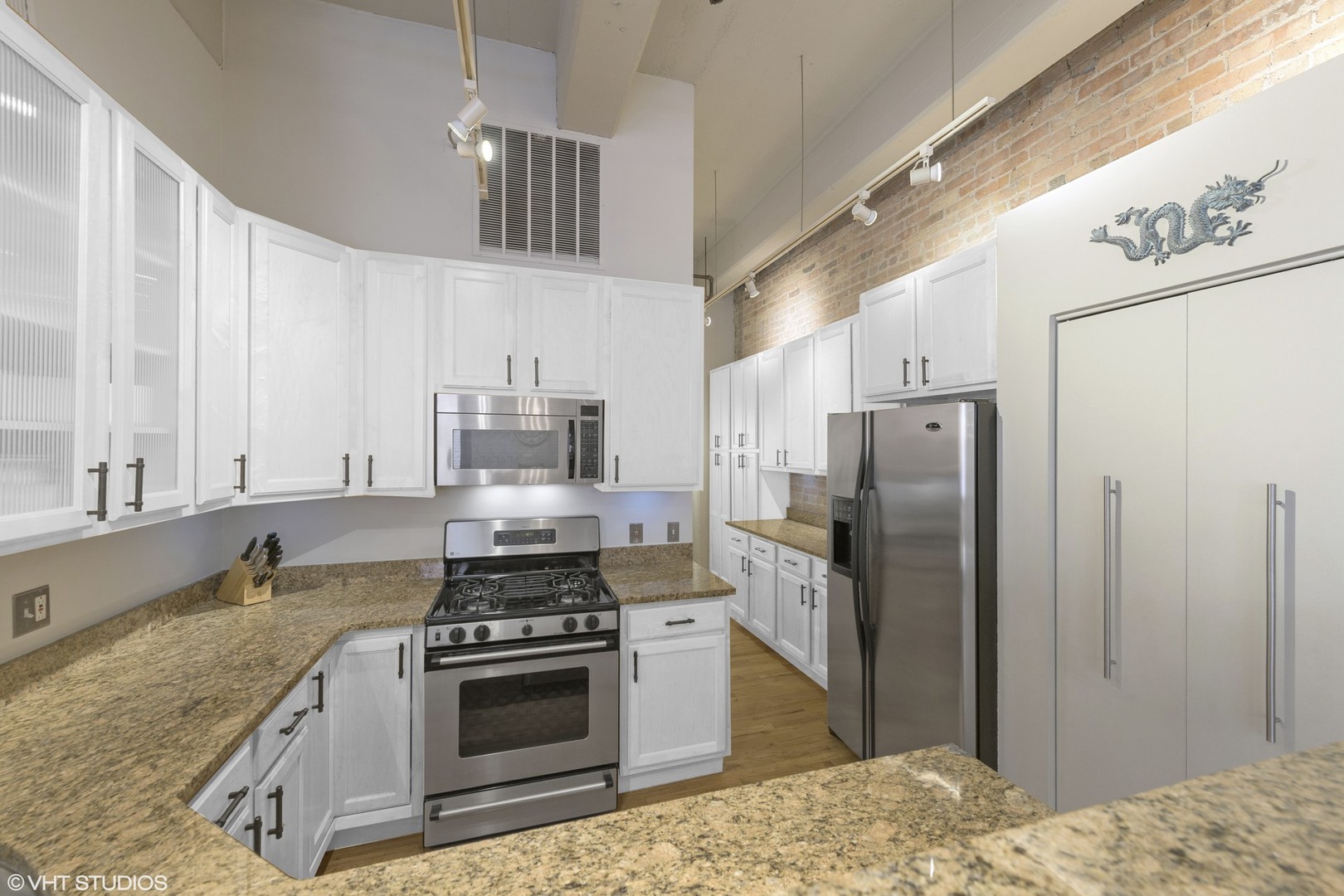 1327 West Washington Boulevard, Unit 2A Chicago, IL 60607 - Photo 15 of 31