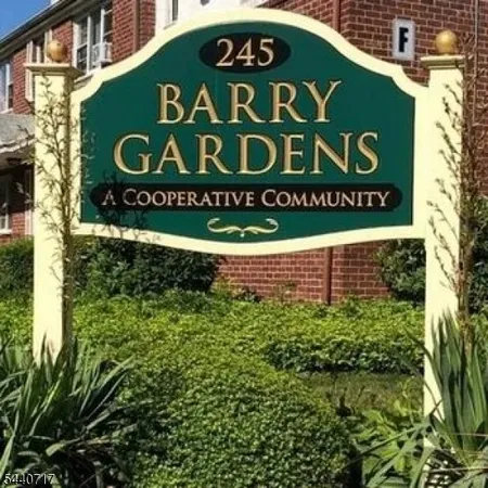$1,800 | 245 Passaic Avenue, Unit E9, Passaic, NJ 07055