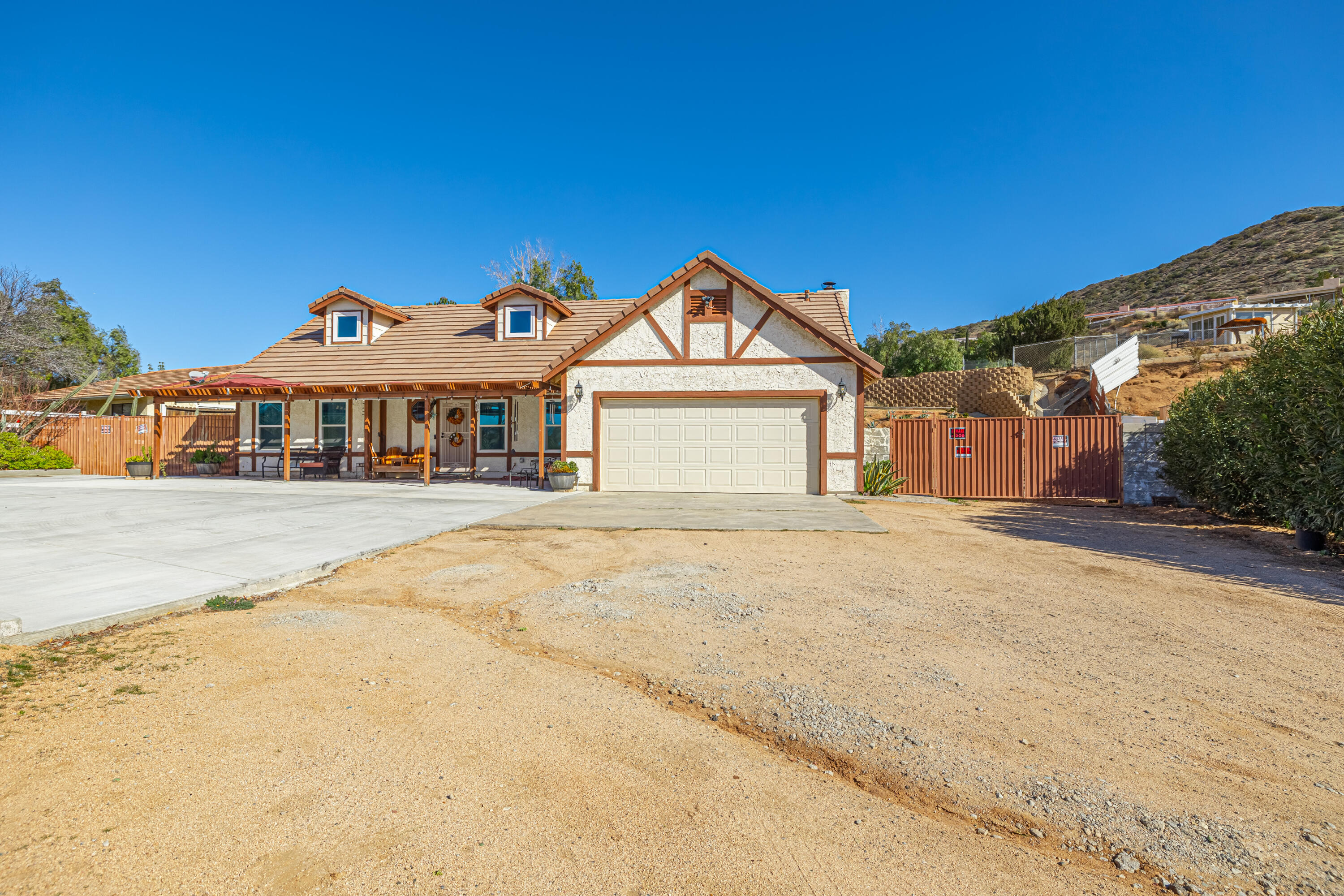 33656 Tradepost Road Acton, CA 93510 - Photo 2 of 32 JMY_6482-HDR