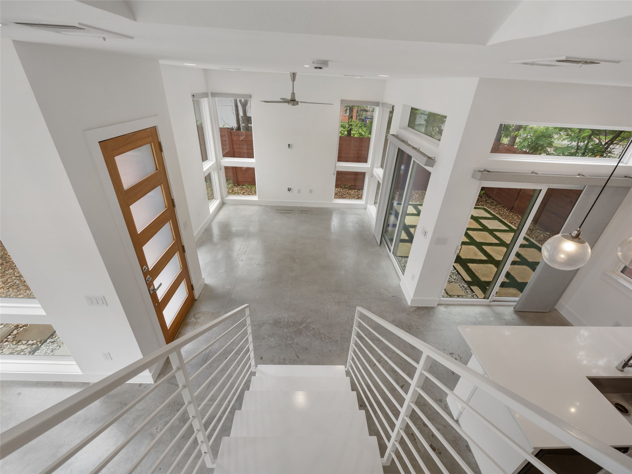 513 West Croslin Street, Unit B Austin, TX 78752 - Photo 20 of 40