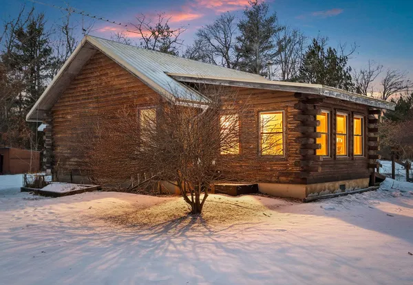 $349,900 | W2757 County Road B, Marinette, WI 54143