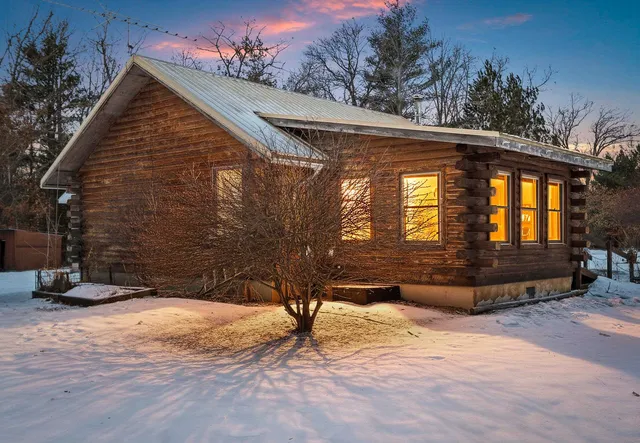 $349,900 | W2757 County Road B, Marinette, WI 54143