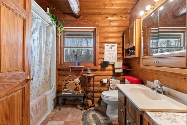 $349,900 | W2757 County Road B, Marinette, WI 54143