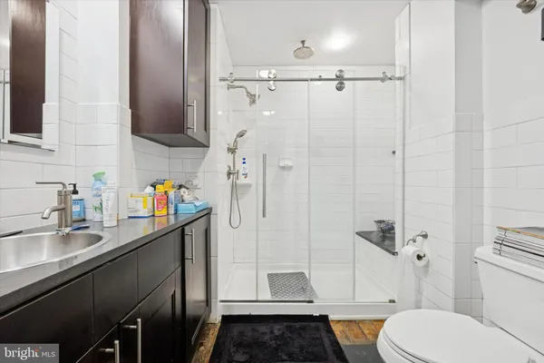 $2,750 | 916 Clinton Street, Philadelphia, PA 19107