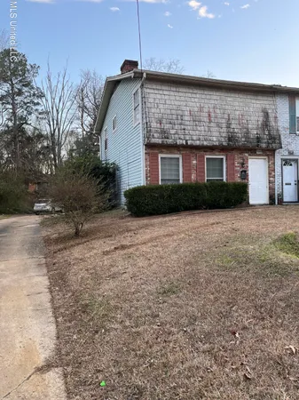$1,100 | 1129 Woodfield Drive, Jackson, MS 39211
