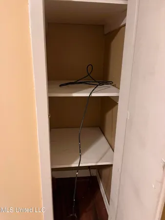 $1,100 | 1129 Woodfield Drive, Jackson, MS 39211