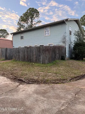 $1,100 | 1129 Woodfield Drive, Jackson, MS 39211