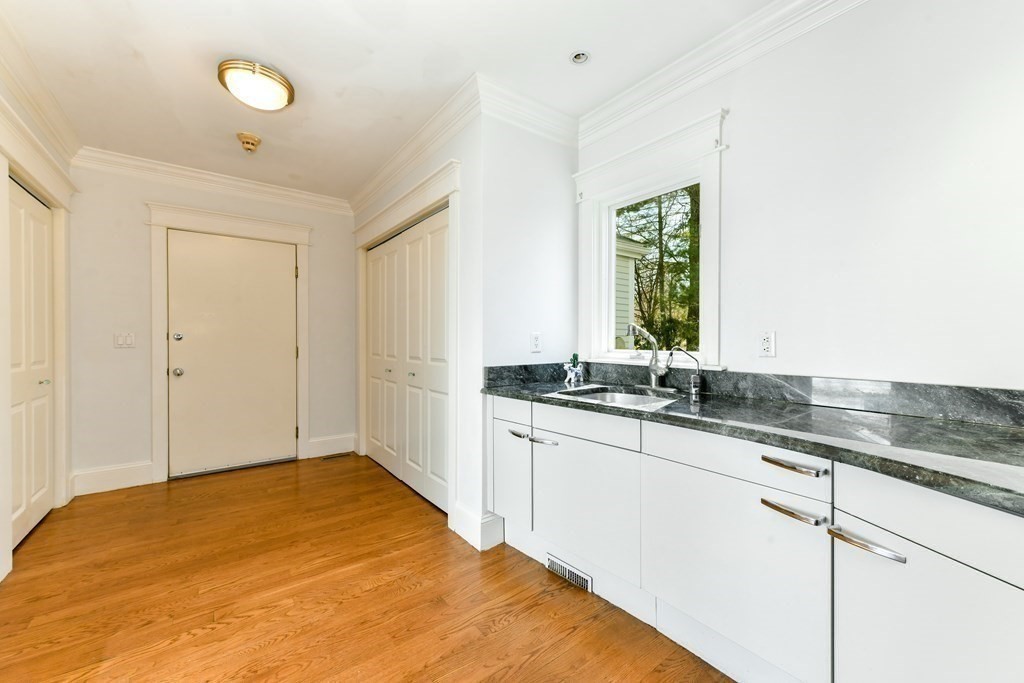 3 Powder House Road Dover, MA 02030 - Photo 13 of 33 Gallery Image 13