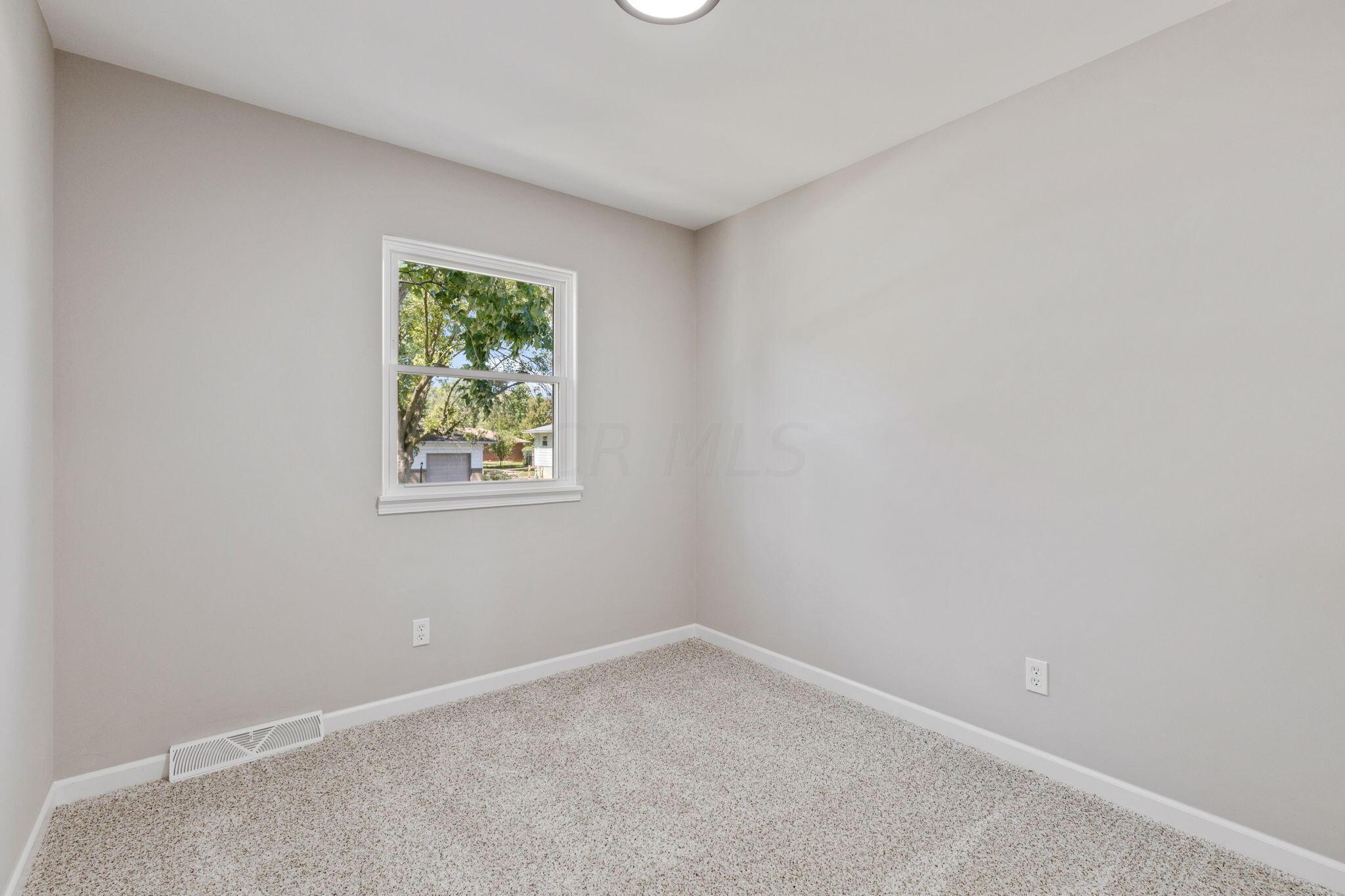 6292 Faircrest Road Columbus, OH 43229 - Photo 19 of 24 24-web-or-mls-2023-8-31 6292 Faircrest R