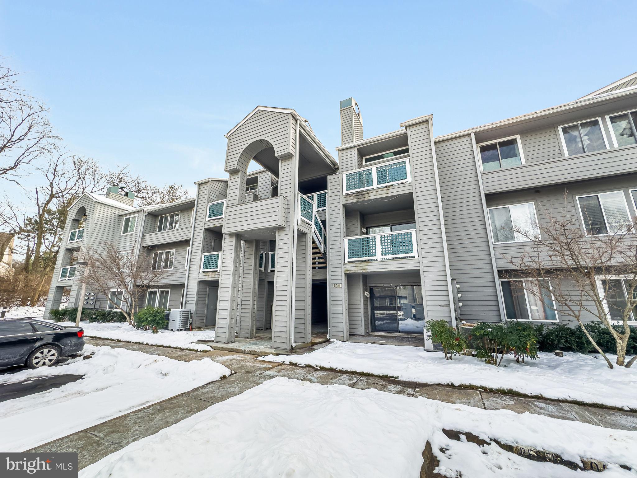 11741 Summerchase Circle, Unit 1741B Reston, VA 20194 - Photo 2 of 19