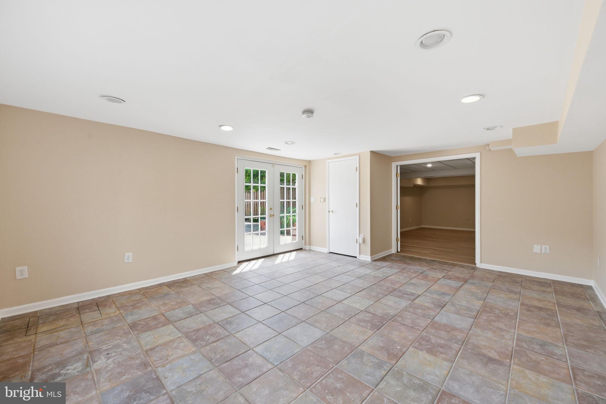 512 Dennis Avenue Silver Spring, MD 20901 - Photo 16 of 21