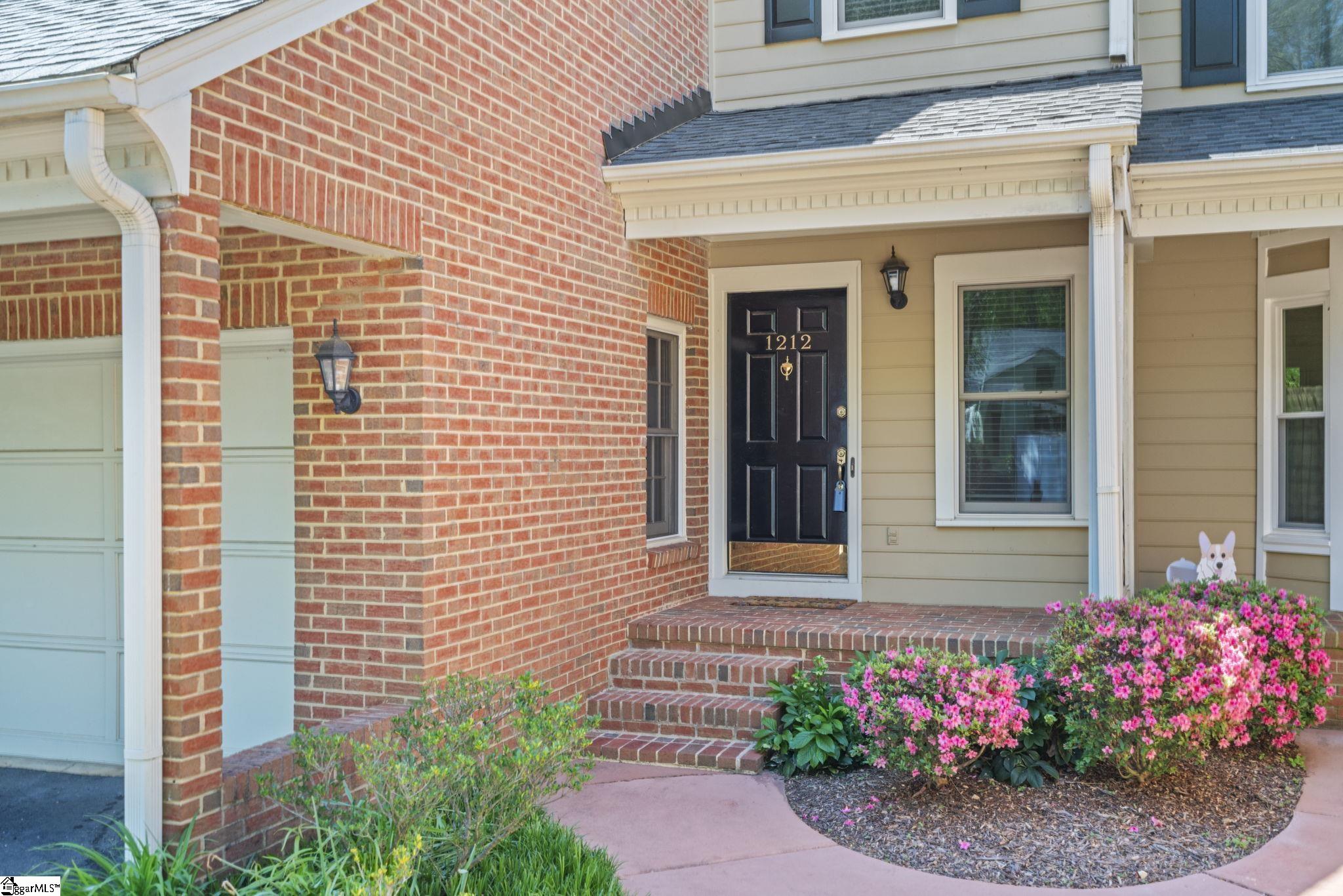 1212 Shadow Way Greenville, SC 29615 - Photo 6 of 34