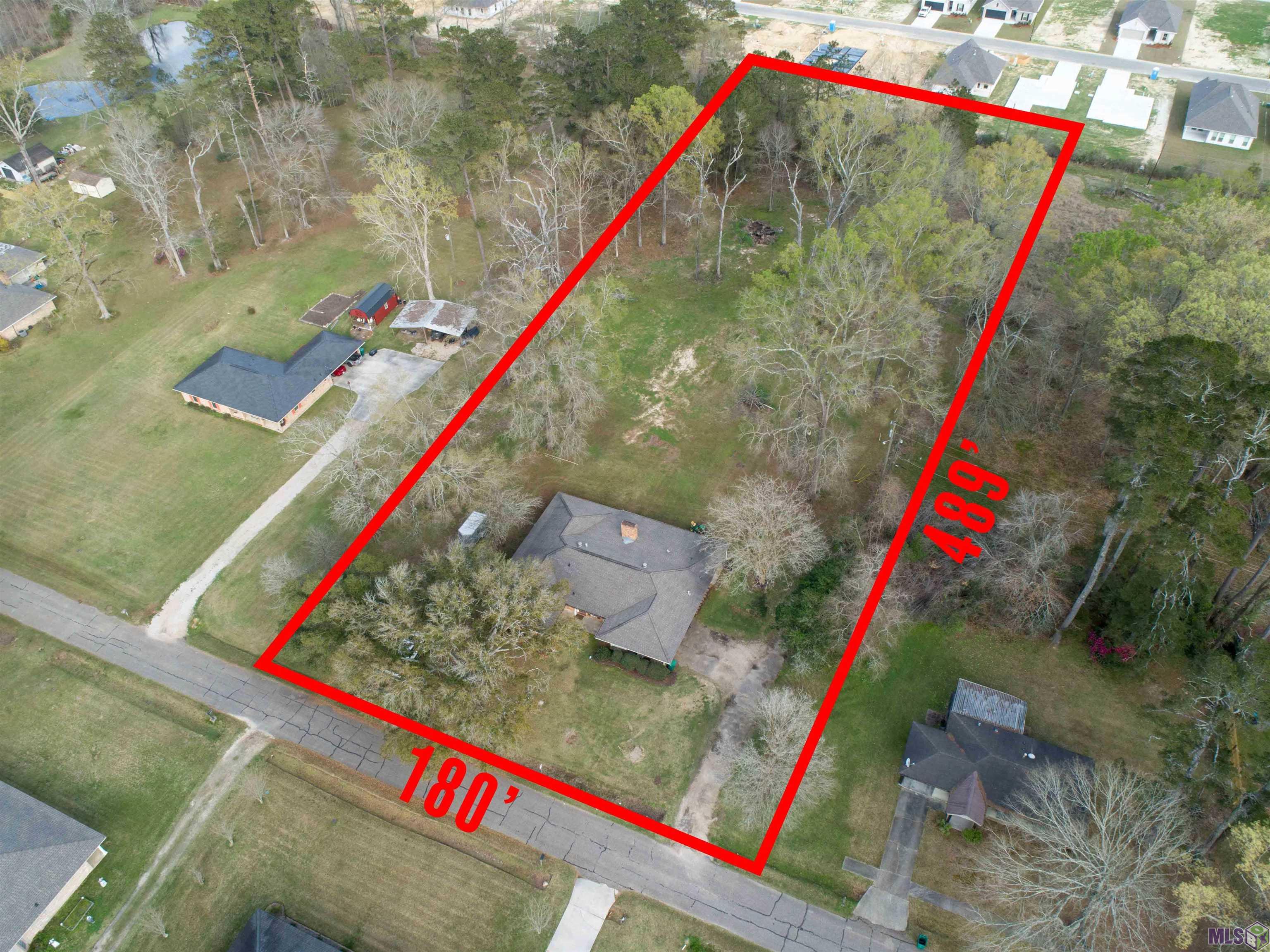 30754 Country Club Lane Denham Springs, LA 70726 - Photo 2 of 24
