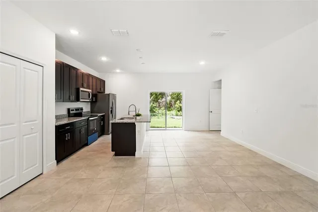 $1,900 | 7738 North Creek Way, Citrus Springs, FL 34434