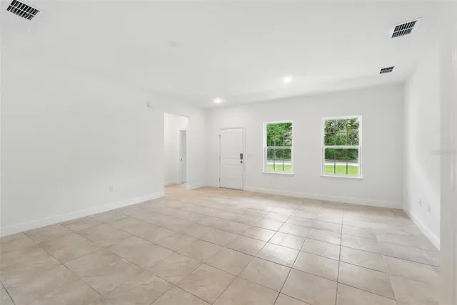 $1,900 | 7738 North Creek Way, Citrus Springs, FL 34434