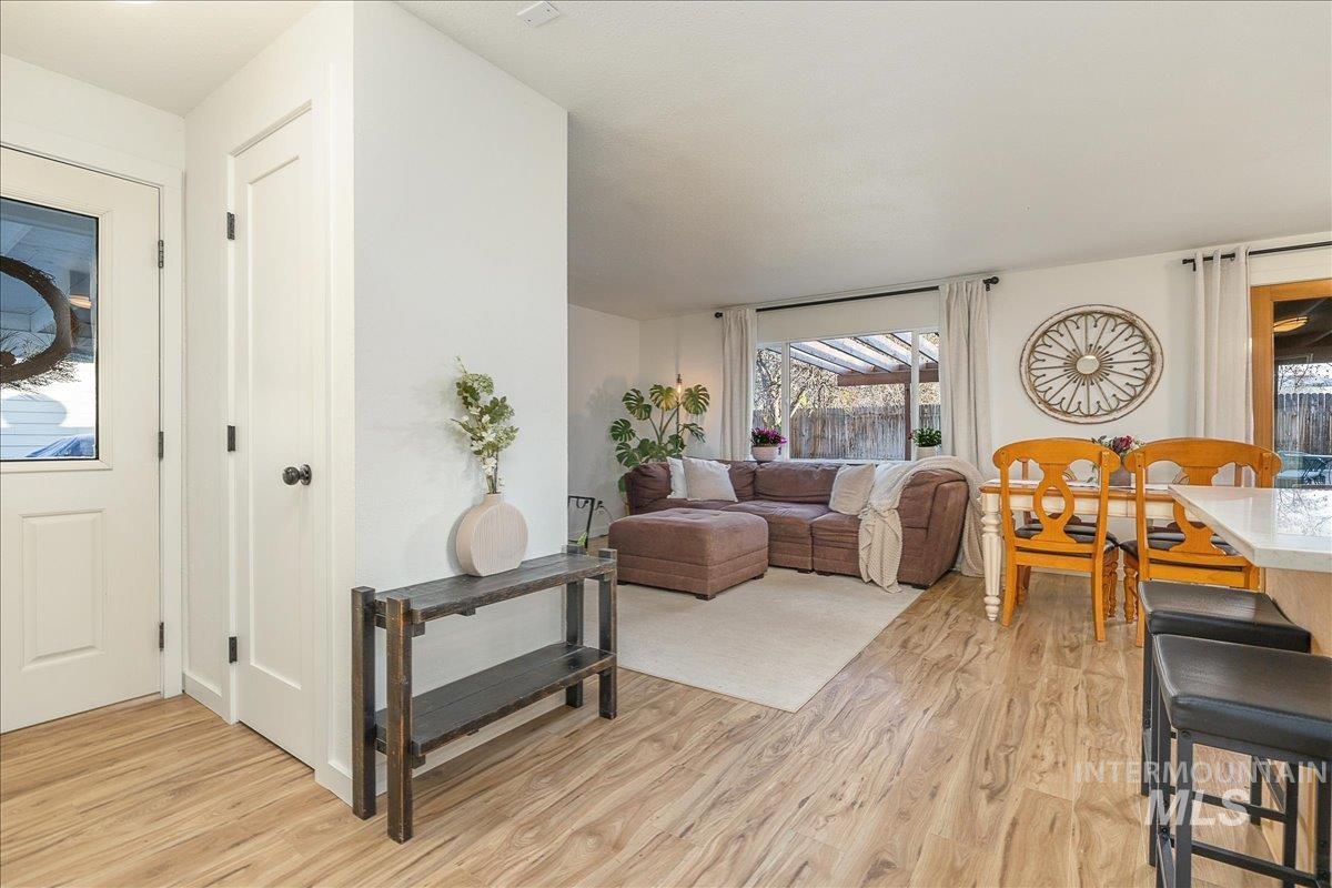 2480 South Virginia Avenue Boise, ID 83705 - Photo 8 of 38