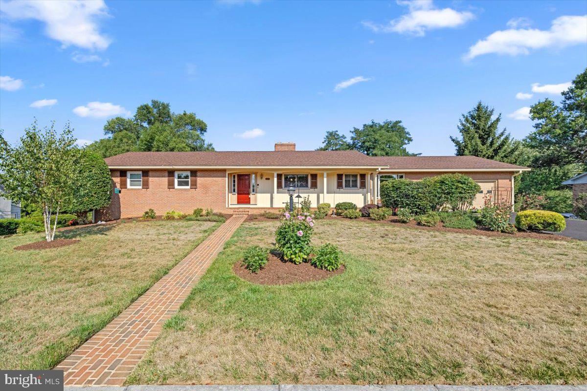 307 Ridge Avenue Winchester, VA 22601 - Photo 1 of 40 Gallery Image 1