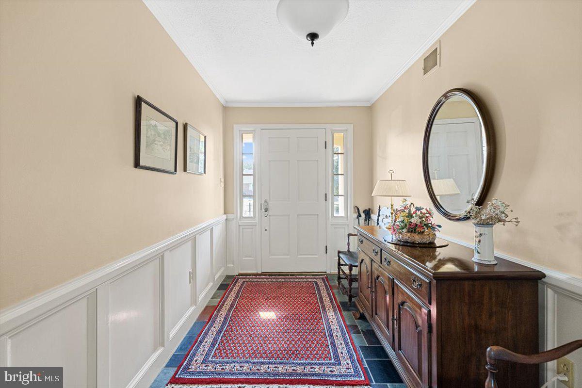 307 Ridge Avenue Winchester, VA 22601 - Photo 4 of 40 Gallery Image 4