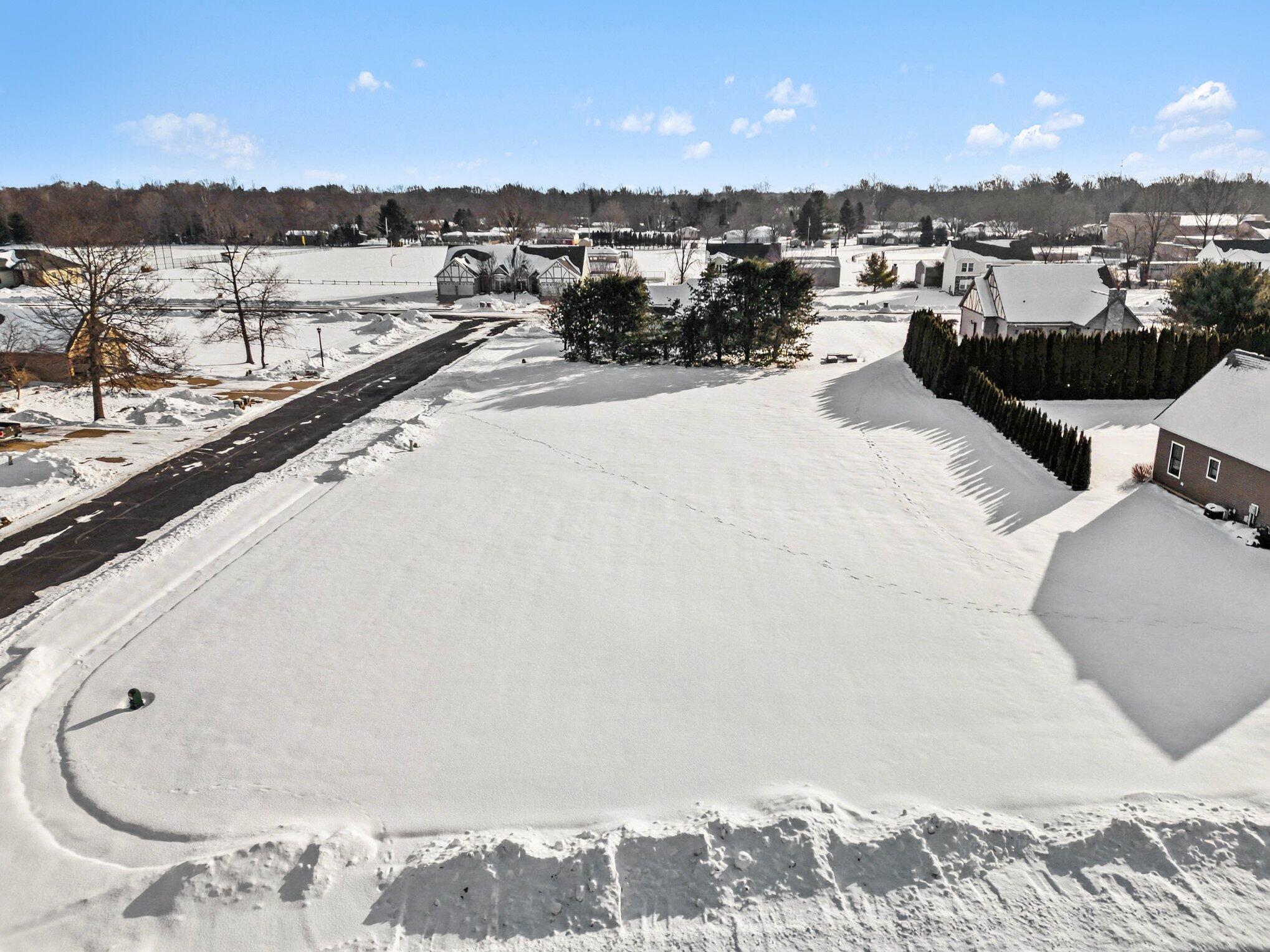 471 Wittenberg Path St. Joseph, MI 49085 - Photo 11 of 29 011_file_4017