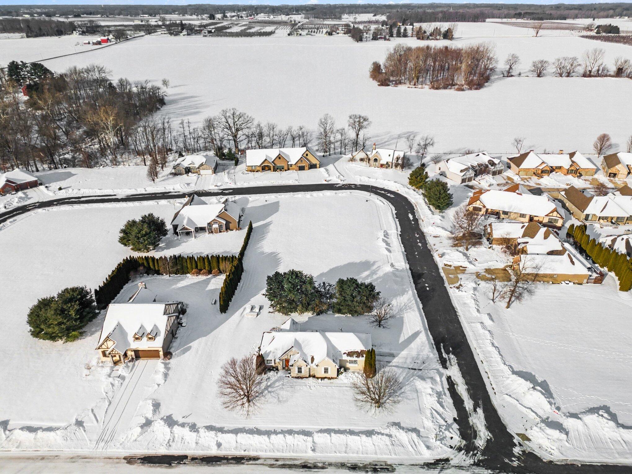 471 Wittenberg Path St. Joseph, MI 49085 - Photo 17 of 29 018_file_9020