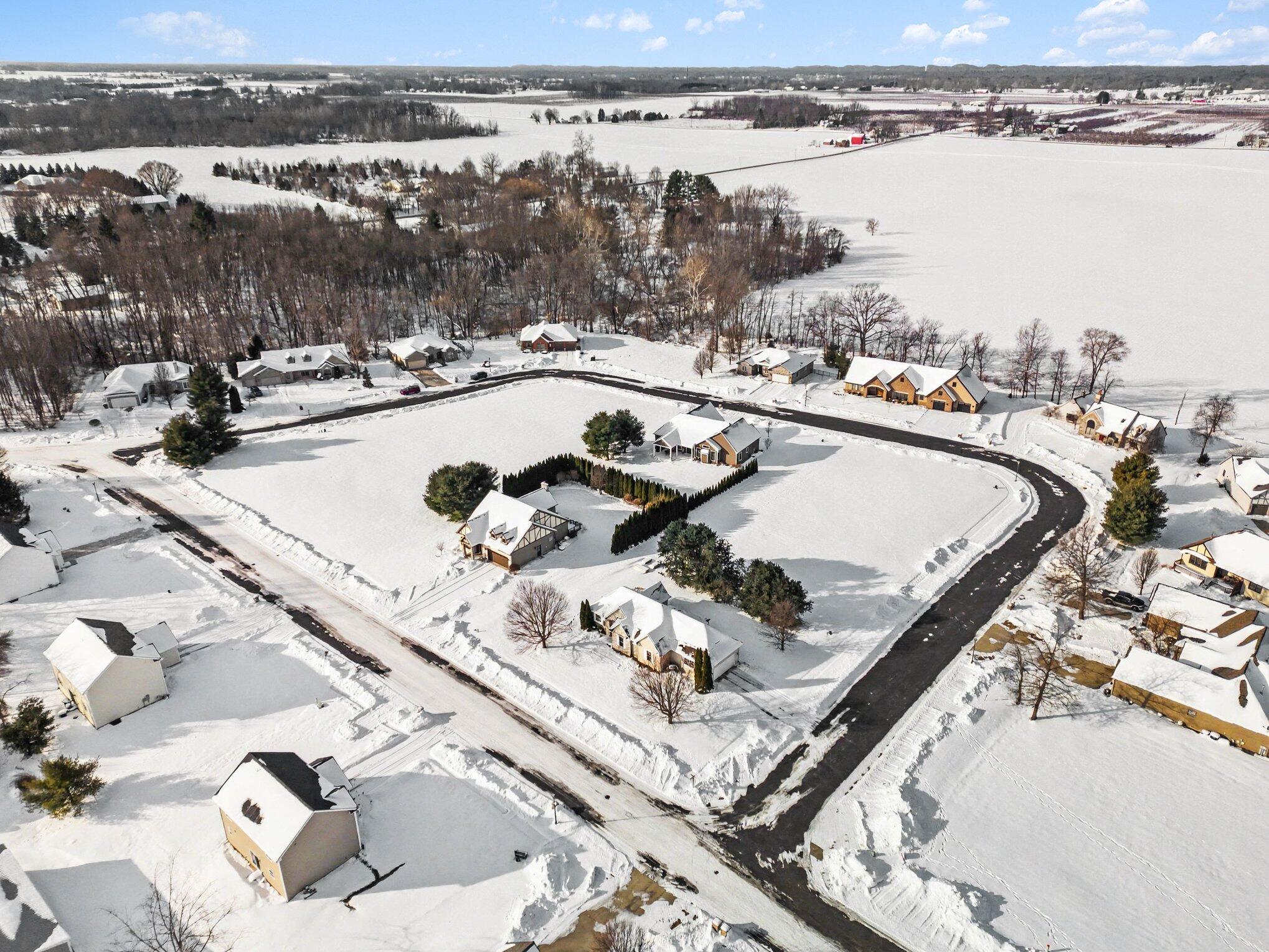 471 Wittenberg Path St. Joseph, MI 49085 - Photo 18 of 29 019_file_8514