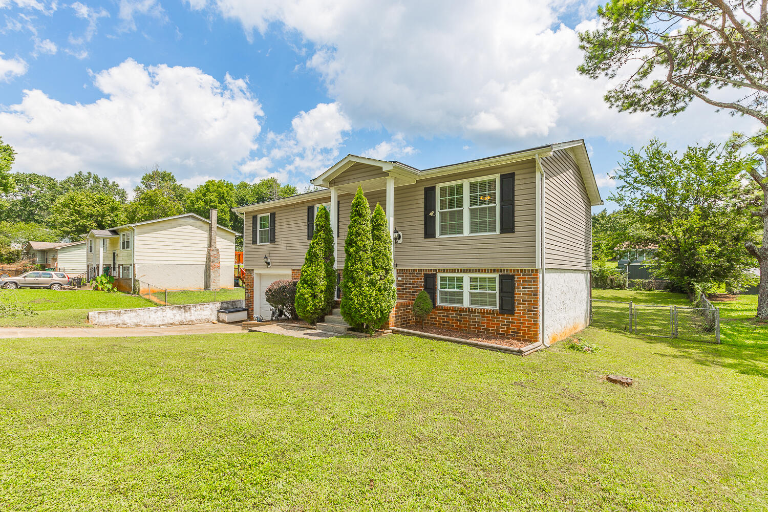 8536 Ricardo Lane Hixson, TN 37343 - Photo 2 of 44 8536 Ricardo Lane HD_-11