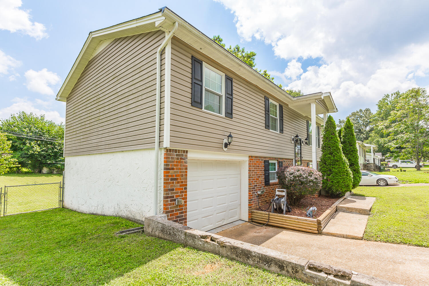 8536 Ricardo Lane Hixson, TN 37343 - Photo 3 of 44 8536 Ricardo Lane HD_-3