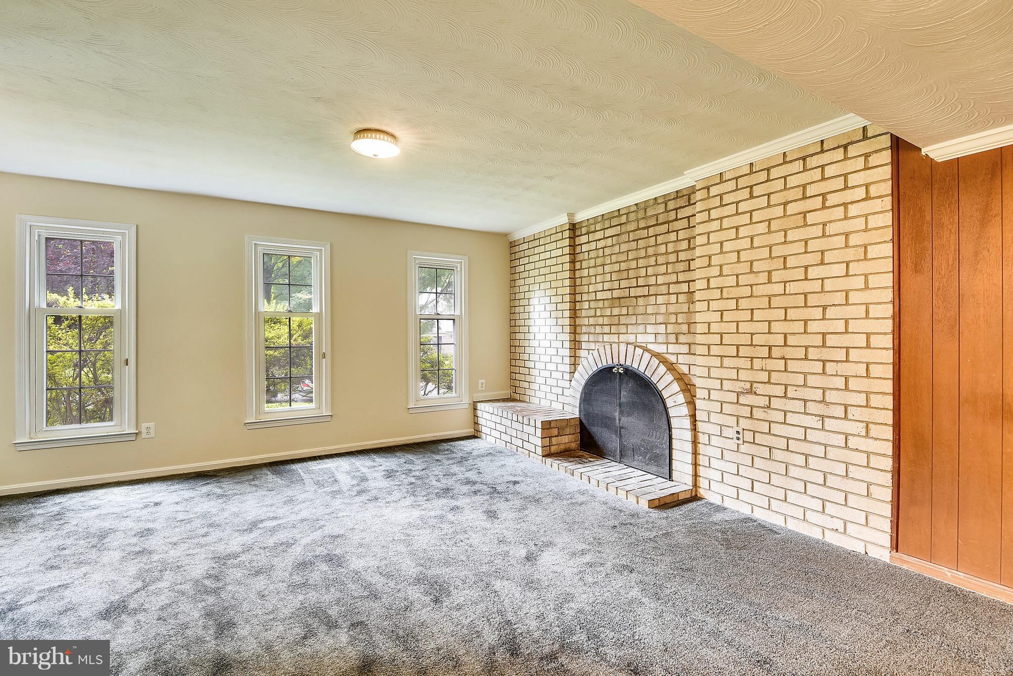 1817 Billman Lane Silver Spring, MD 20902 - Photo 15 of 18 Family Room
