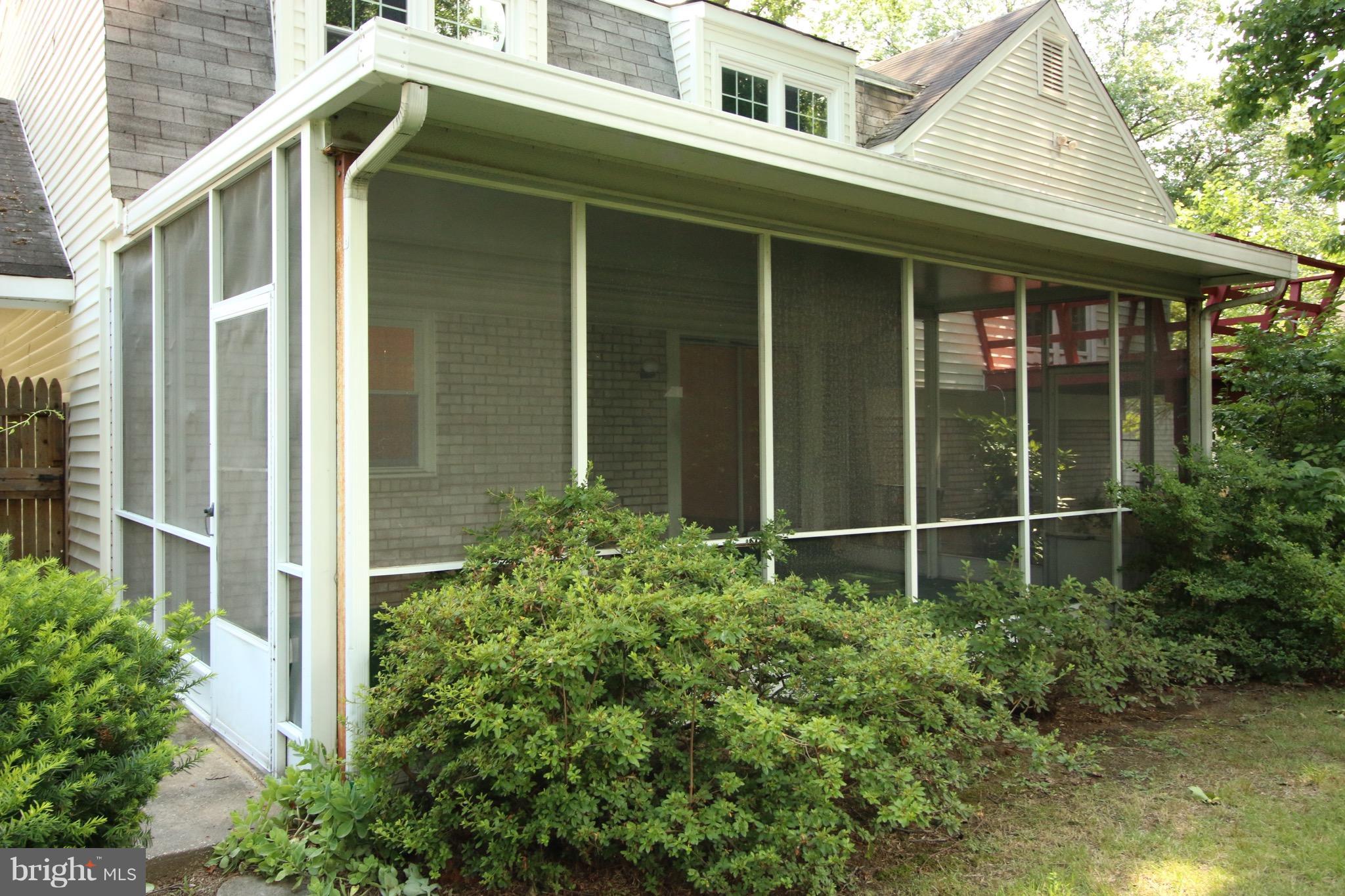 1817 Billman Lane Silver Spring, MD 20902 - Photo 18 of 18 Exterior (Rear)