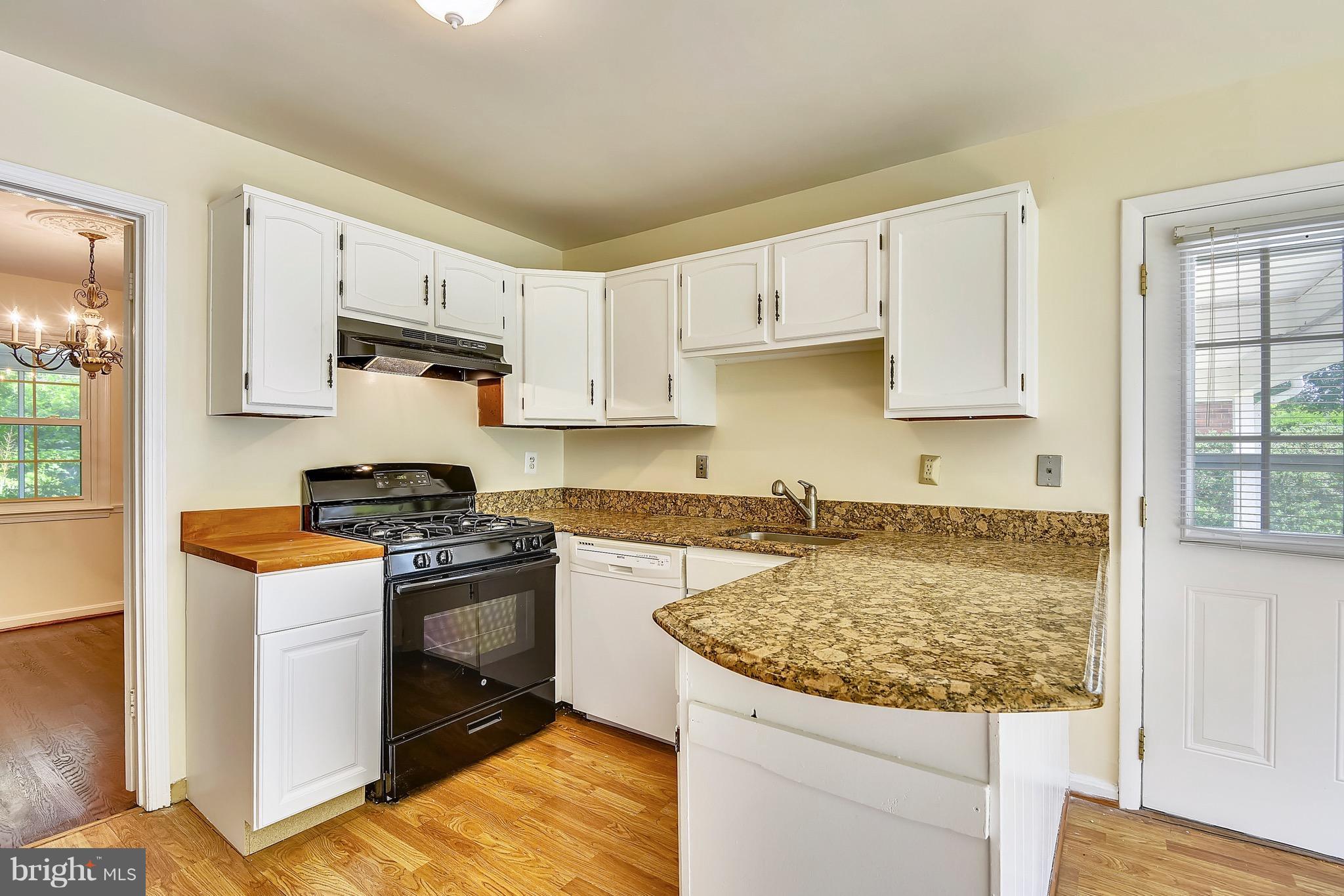 1817 Billman Lane Silver Spring, MD 20902 - Photo 4 of 18 Kitchen