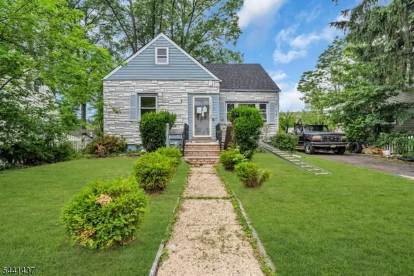 $489,000 | 1220 Crescent Avenue, Roselle, NJ 07203