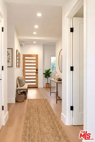 $2,495 | 5722 Fulcher Avenue, Unit 3, North Hollywood, CA 91601