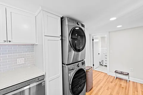 $585,000 | 197 White Street, Weymouth, MA 02190