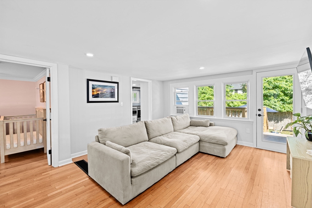 197 White Street Weymouth, MA 02190 - Photo 9 of 34