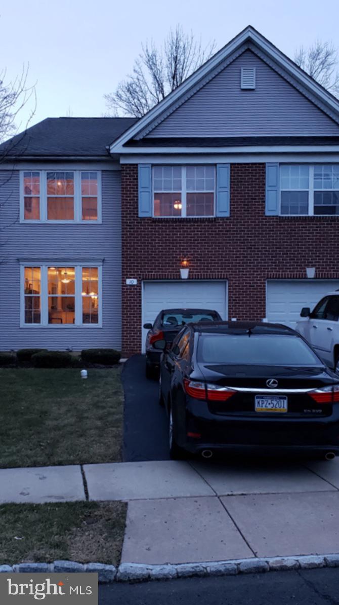 10 Simons Way Huntingdon Valley, PA 19006 - Photo 1 of 41 Gallery Image 1