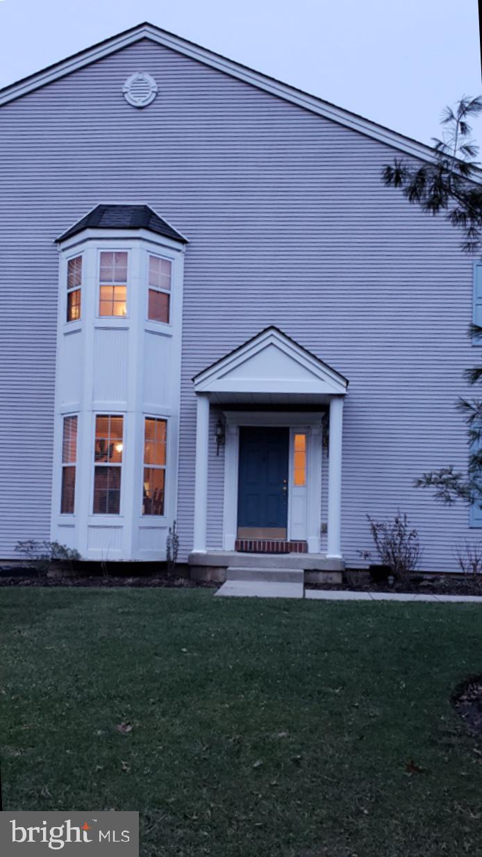 10 Simons Way Huntingdon Valley, PA 19006 - Photo 2 of 41 Gallery Image 2