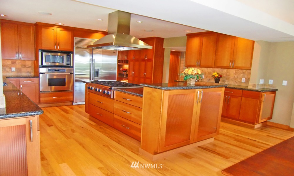 310 Heather Road Everett, WA 98203 - Photo 6 of 15
