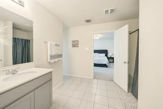 $2,225 | 242 Zuma Drive, Liberty Hill, TX 78642