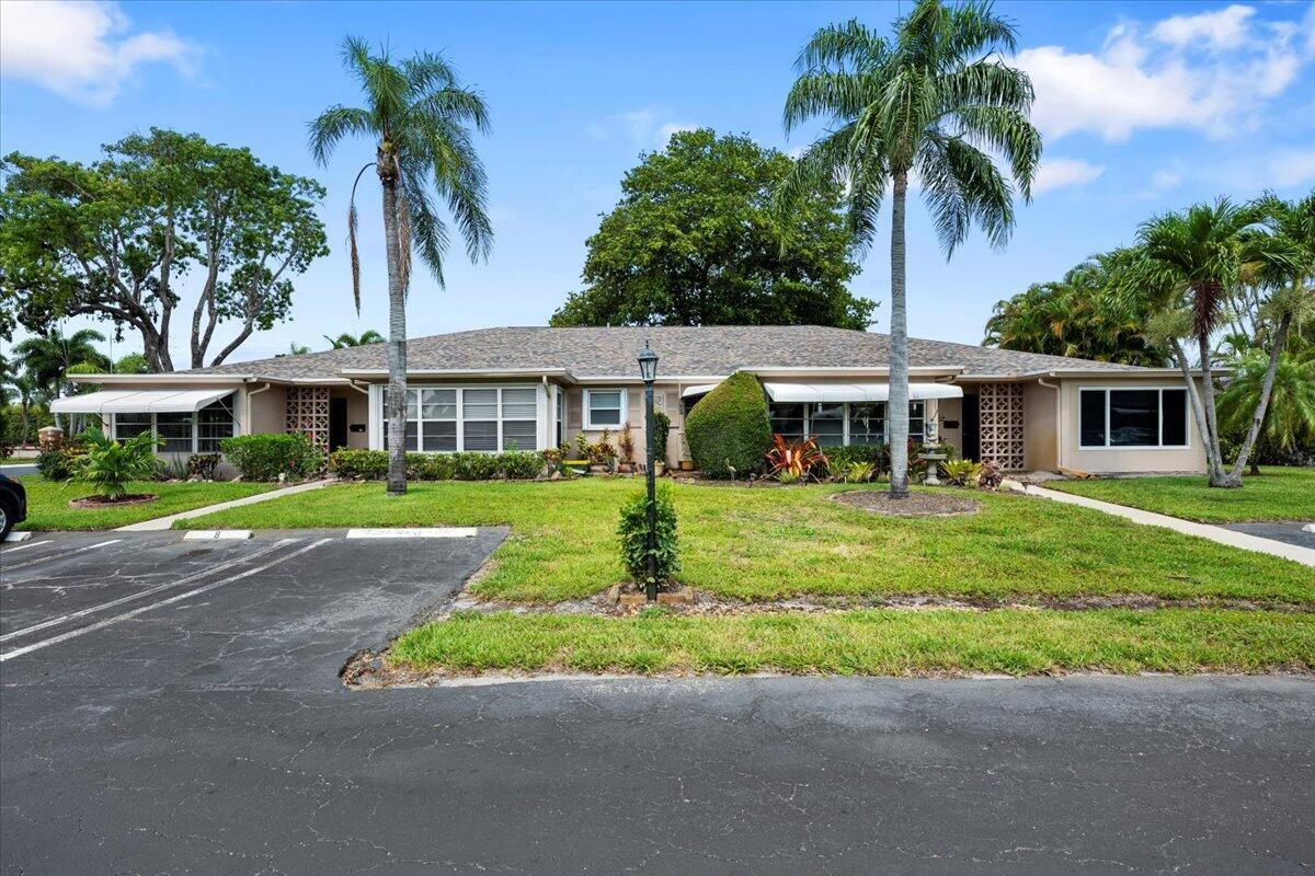 1422 High Point Way Northwest, Unit B Delray Beach, FL 33445 - Photo 14 of 33 02-LUX_0793