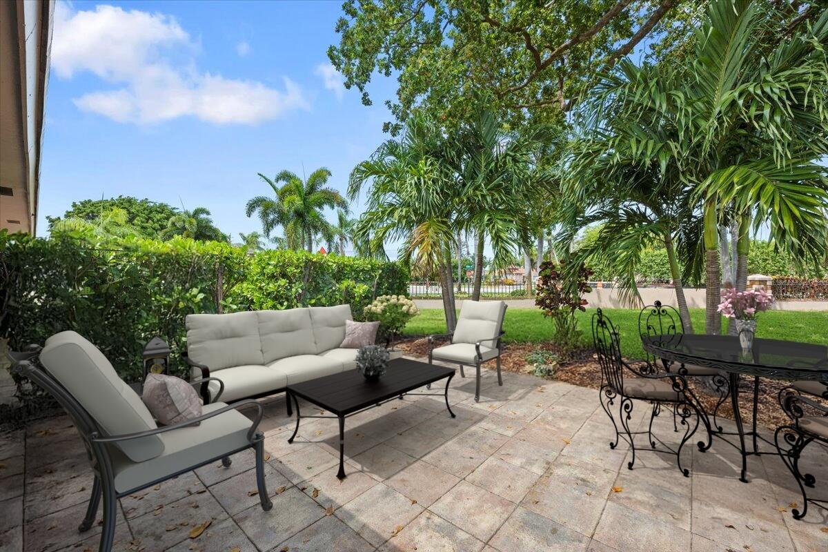 1422 High Point Way Northwest, Unit B Delray Beach, FL 33445 - Photo 16 of 33 04-LUX_0808