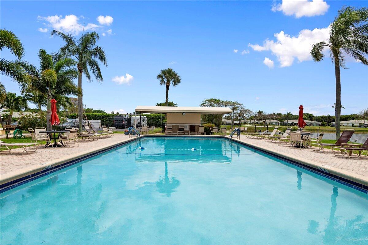 1422 High Point Way Northwest, Unit B Delray Beach, FL 33445 - Photo 19 of 33 34-JLC_1100