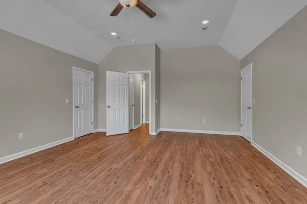$2,195 | 109 Edgeview Court, Hendersonville, TN 37075