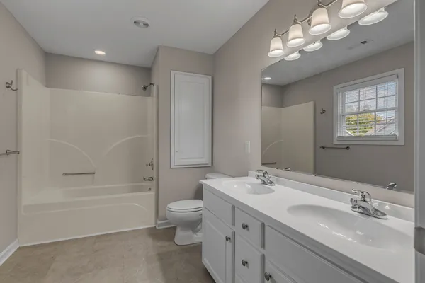 $2,195 | 109 Edgeview Court, Hendersonville, TN 37075
