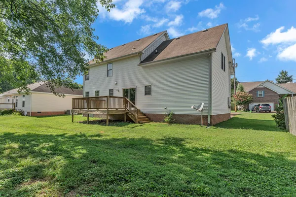 $2,195 | 109 Edgeview Court, Hendersonville, TN 37075